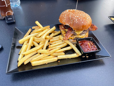 3h's Burger & Chicken Freiburg – Bild 6