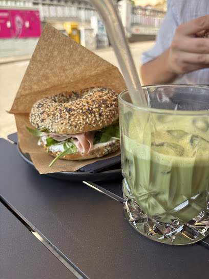 Berthas Bagels