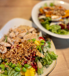 dean&david | Bowls, Salate, Curries & Snacks im Hauptbahnhof in Freiburg im Breisgau – Bild 7
